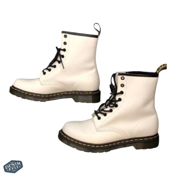Dr. Martens Women’s White 1460 SMOOTH LEATHER LACE UP BOOTS | NEW!! - Picture 1 of 16